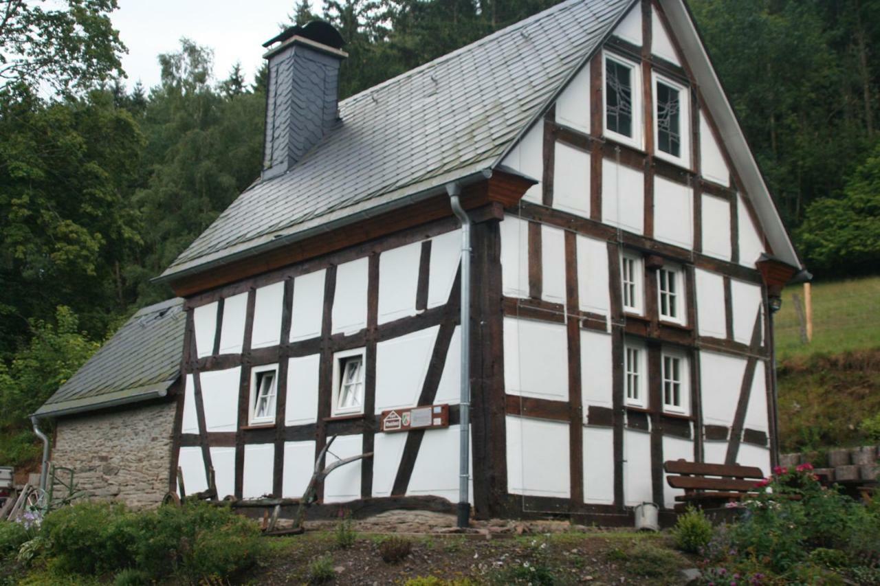 Ferienhaus "Am Gehre" バート・ベルレブルク エクステリア 写真